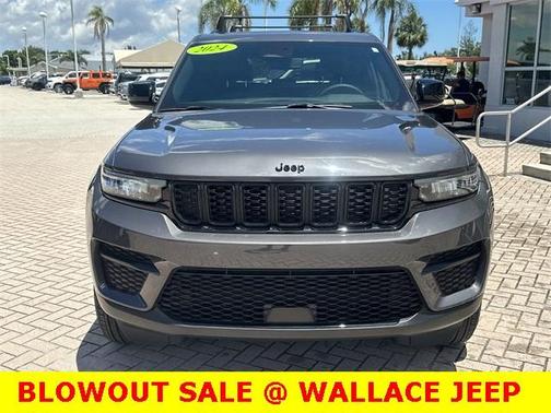 2024 Jeep Grand Cherokee Laredo