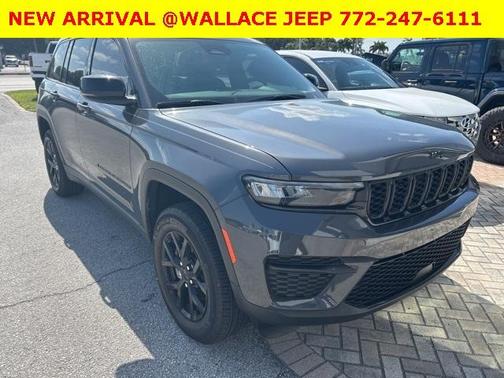 2024 Jeep Grand Cherokee Laredo