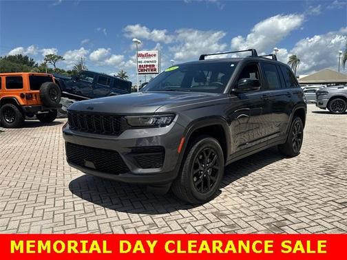 2024 Jeep Grand Cherokee Laredo