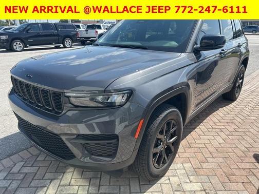 2024 Jeep Grand Cherokee Laredo