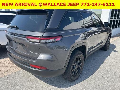 2024 Jeep Grand Cherokee Laredo