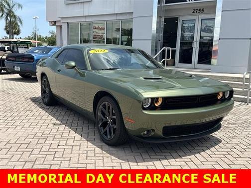 2022 Dodge Challenger SXT