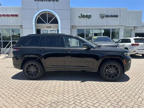 2025 Jeep Grand Cherokee Summit