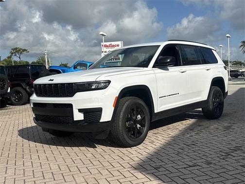 2025 Jeep Grand Cherokee L Laredo
