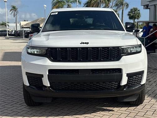 2025 Jeep Grand Cherokee L Laredo