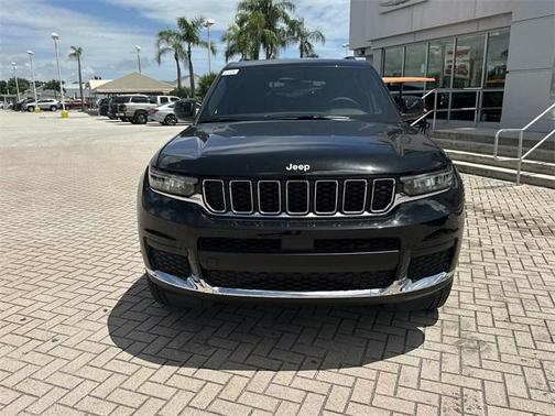 2025 Jeep Grand Cherokee L Laredo