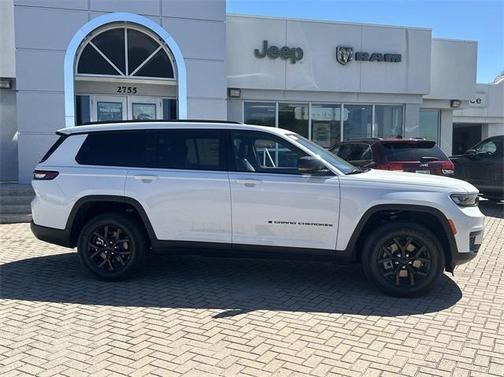 2025 Jeep Grand Cherokee L Laredo