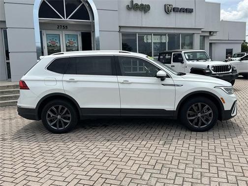 2022 Volkswagen Tiguan 2.0T SE