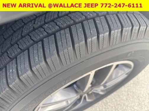 2019 Jeep Grand Cherokee Laredo E