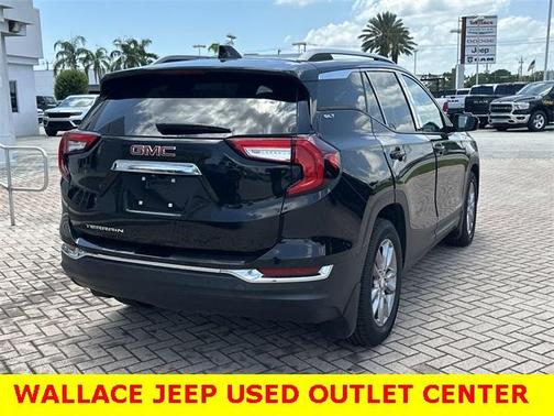 2022 GMC Terrain SLT