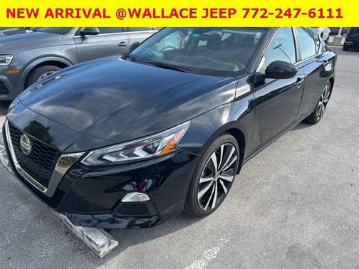 2022 Nissan Altima 2.5 SR