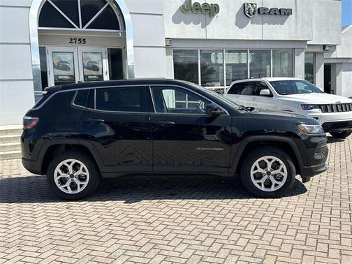 2025 Jeep Compass Sport