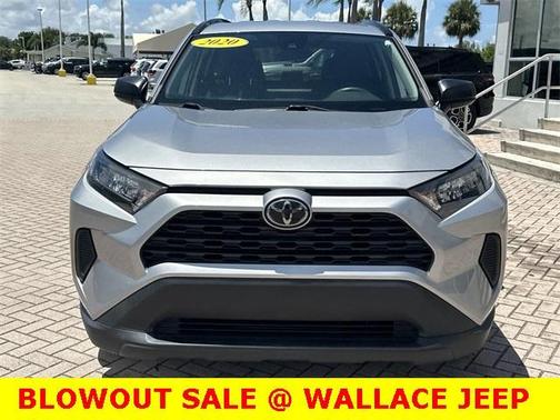 2020 Toyota RAV4 LE