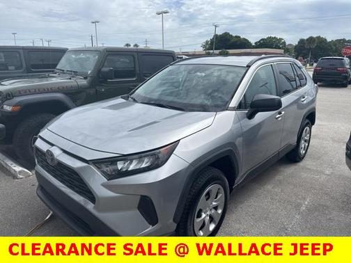 2020 Toyota RAV4 LE