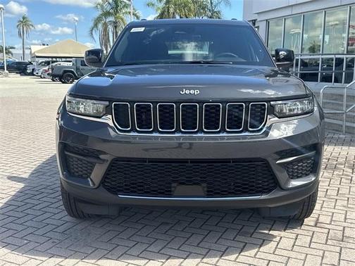 2025 Jeep Grand Cherokee Laredo X