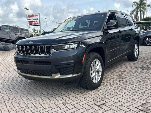 2022 Jeep Grand Cherokee L Laredo