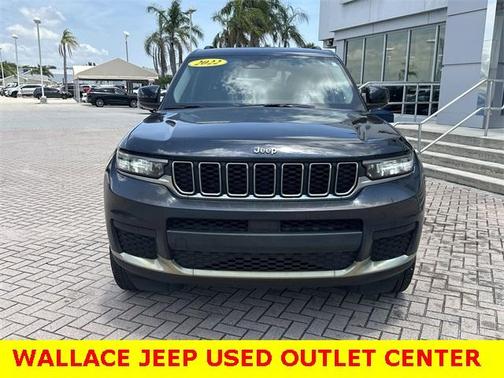 2022 Jeep Grand Cherokee L Laredo