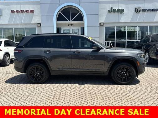 2024 Jeep Grand Cherokee Laredo