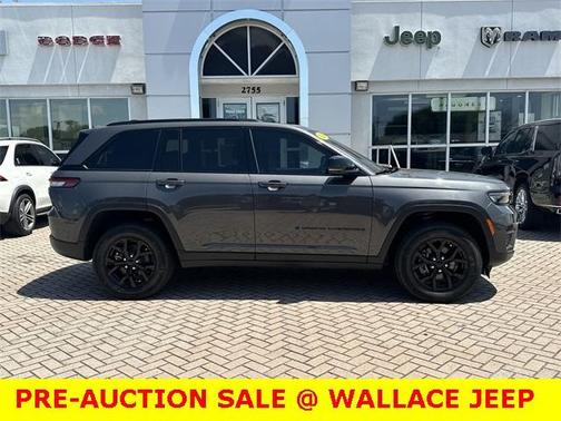 2024 Jeep Grand Cherokee Laredo