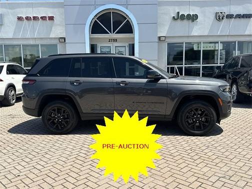 2024 Jeep Grand Cherokee Laredo