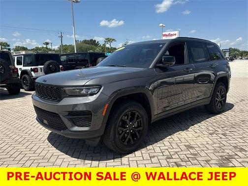 2024 Jeep Grand Cherokee Laredo
