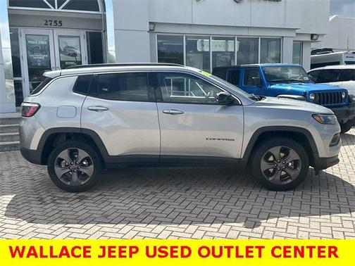 2022 Jeep Compass Latitude Lux
