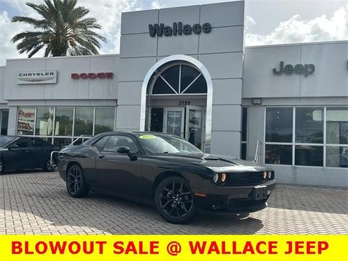 2022 Dodge Challenger SXT