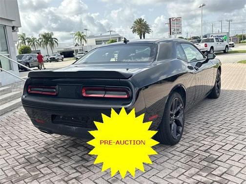 2022 Dodge Challenger SXT
