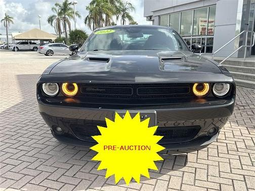 2022 Dodge Challenger SXT