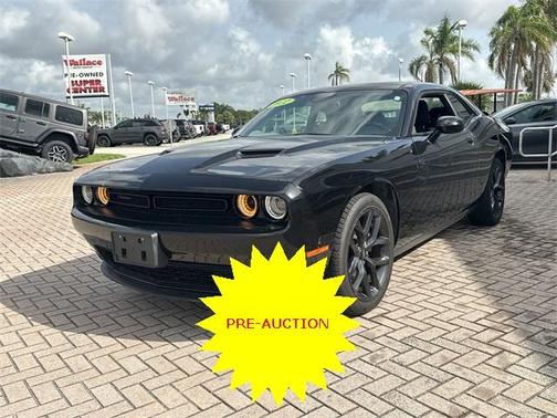2022 Dodge Challenger SXT
