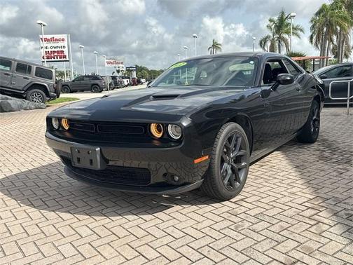 2022 Dodge Challenger SXT