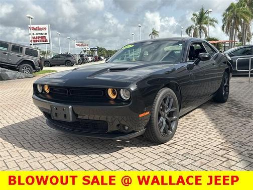 2022 Dodge Challenger SXT