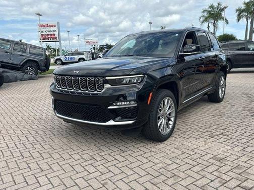 2023 Jeep Grand Cherokee Summit
