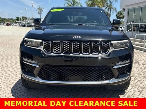2023 Jeep Grand Cherokee Summit