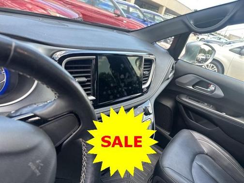 2021 Chrysler Pacifica Touring-L