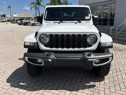 2025 Jeep Gladiator Sport