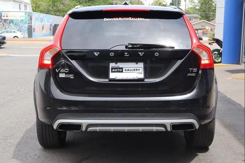 Black 2018 Volvo V60 Cross Country T5