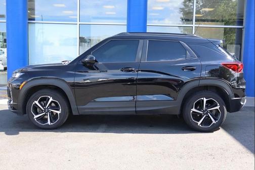 Mosaic Black Metallic 2023 Chevrolet Trailblazer RS