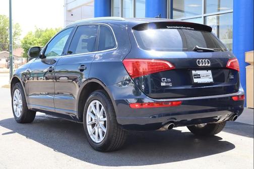 Deep Sea Blue Pearl Effect 2010 Audi Q5 3.2 Premium quattro