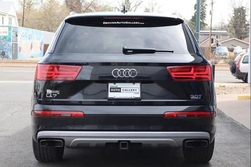 Black 2018 Audi Q7 3.0T Prestige