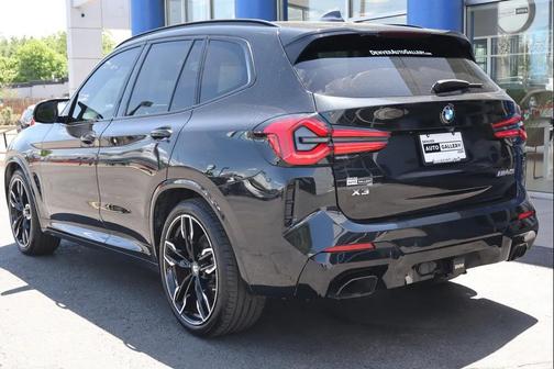 Black 2023 BMW X3 M40i