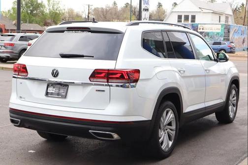 White 2021 Volkswagen Atlas 2.0T SE w/Technology