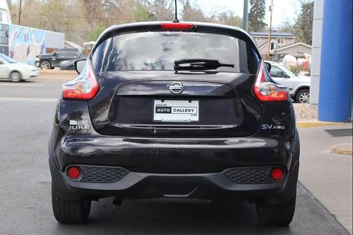 Black 2015 Nissan Juke SV
