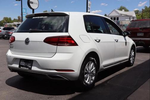 Pure White 2019 Volkswagen Golf 1.4T S