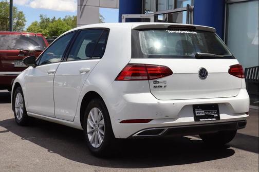 Pure White 2019 Volkswagen Golf 1.4T S