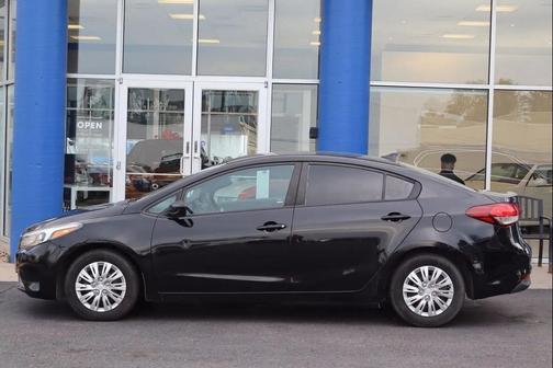 Aurora Black 2017 Kia Forte LX
