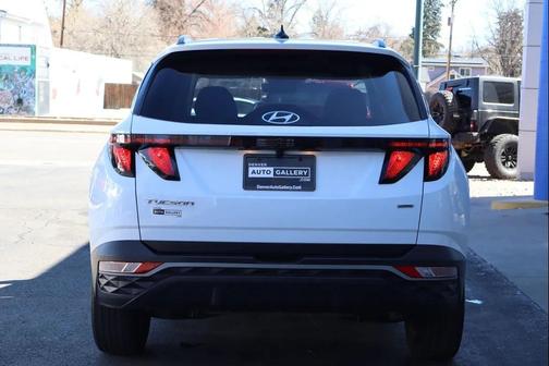 White Pearl 2024 Hyundai TUCSON SEL