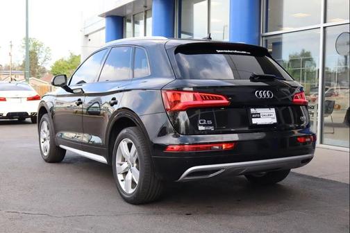 Black 2018 Audi Q5 2.0T Premium