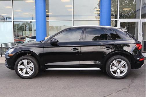 Black 2018 Audi Q5 2.0T Premium