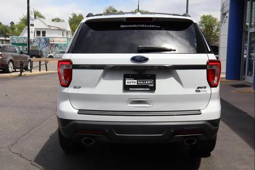 White 2018 Ford Explorer XLT